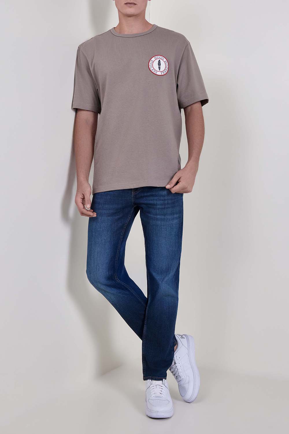 חולצת טי בגזרה משוחררת